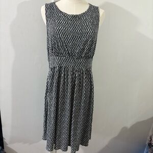 Joe Fresh Sleeveless Fit Flare Dress Black White Geometric Print Sz M Classic